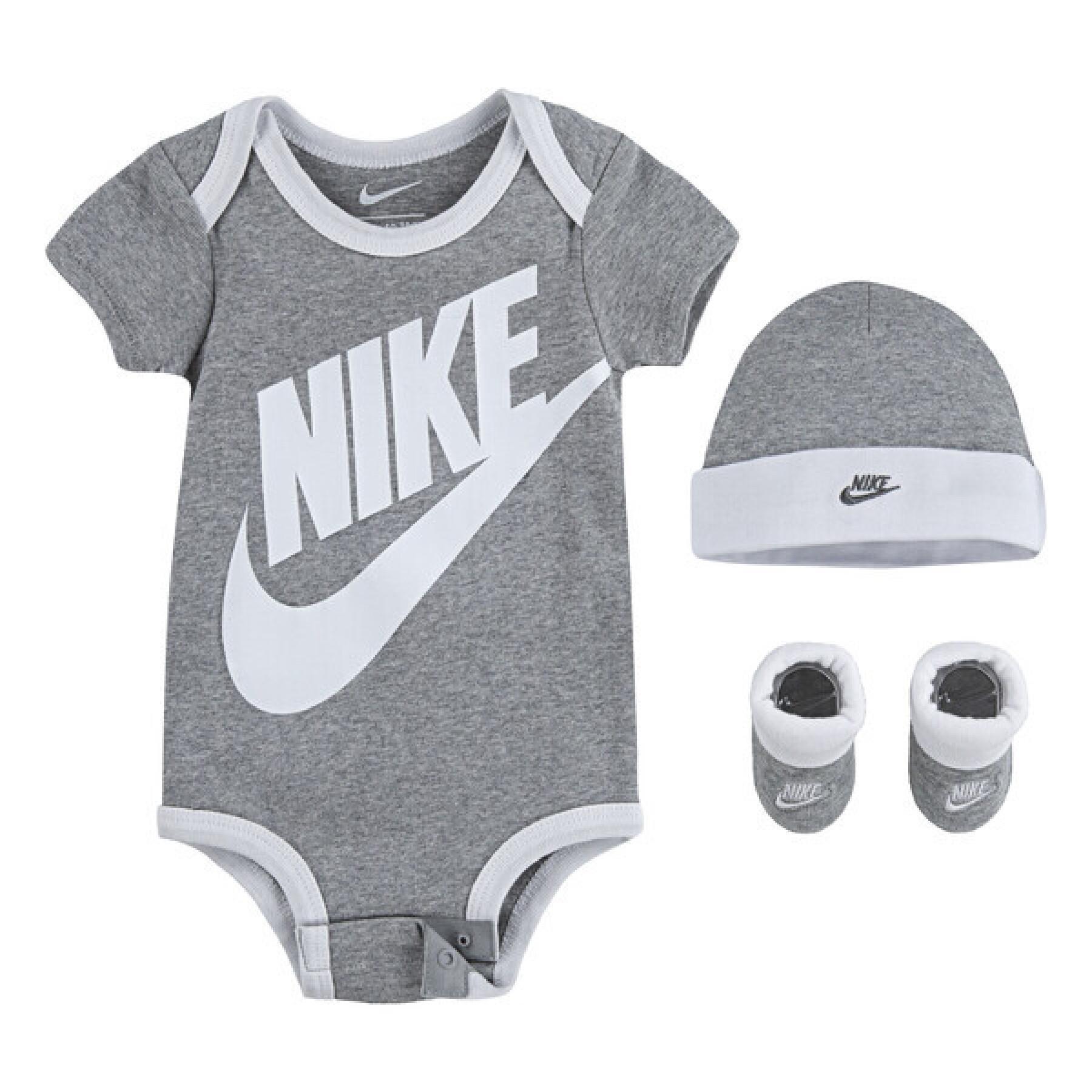 Conjunto pelele + gorro + zapatillas bebé niño Nike NHN Furura Logo